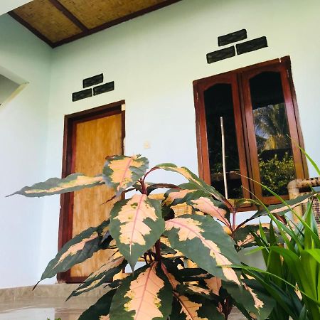 Sawe Homestay Kuta  ภายนอก รูปภาพ